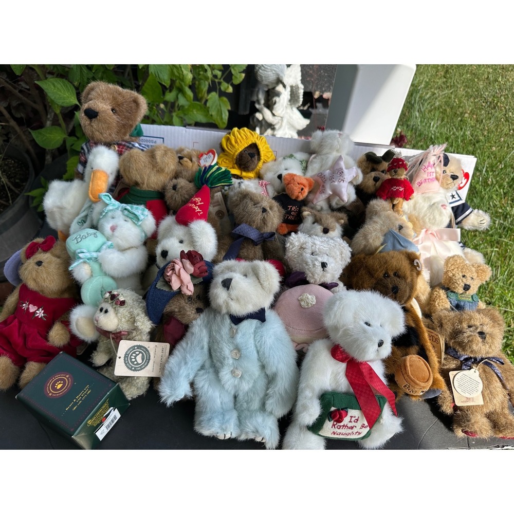 Vintage Boyds Bears Collection Lot 26pc Ty Plush 3pc Avon Bear Purple Hat VTG